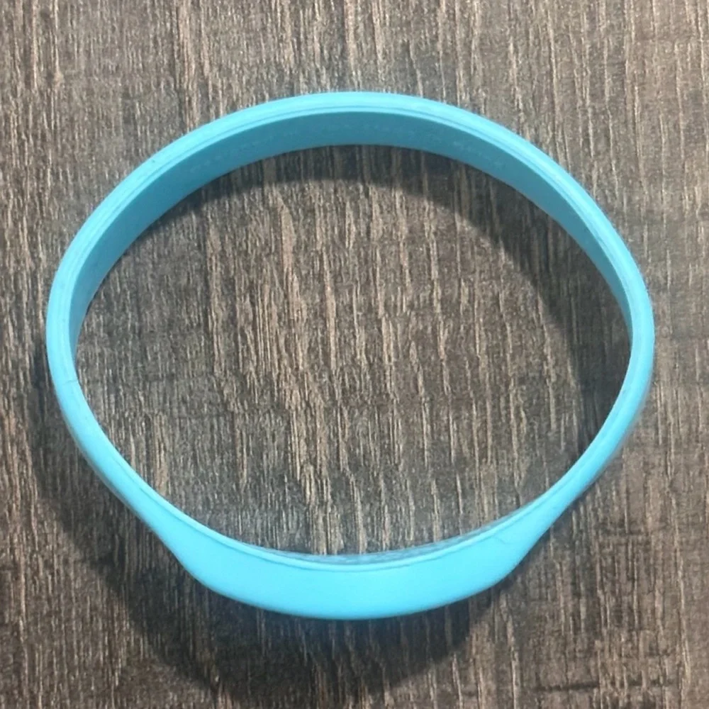 💞 Youth Size Turquoise Blue Pennybandz Rubber Kids Bracelet for Squished Pennies